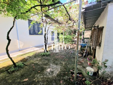 Foto Appartamento a Calenzano Centro di 200 m² con 6 locali in vendita