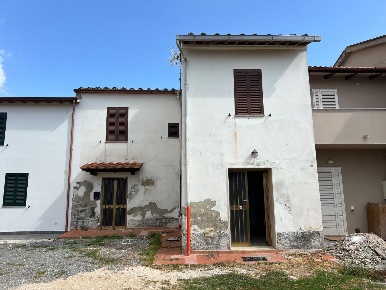 Foto Casa indipendente a Santa Maria a Monte Montecalvoli di 136 m²