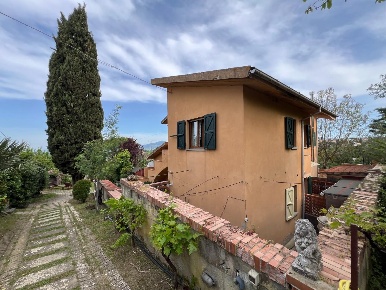 Foto Appartamento a Montescudaio di 75 m² con 3 locali in vendita