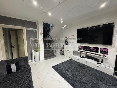 Foto Villa a schiera a Vecchiano Migliarino di 150 m² con 7 locali