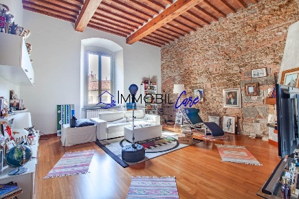 Foto Appartamento a Livorno Quartiere Venezia di 110 m² con 3 locali