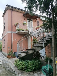 Foto Appartamento a Castelnuovo Magra Colombiera Molicciara di 133 m²