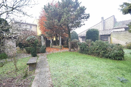 Foto Appartamento a Calendasco di 234 m² con 3 locali in vendita