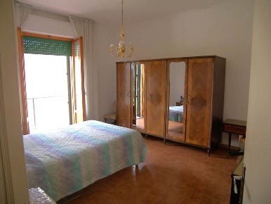 Foto Casa indipendente a Torrita di Siena Centro di 274 m² con 11 locali
