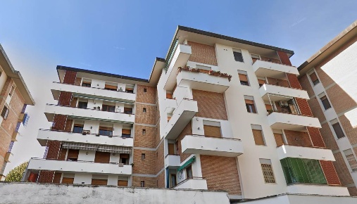 Foto Appartamento in Via Kyoto 22, Firenze Europa di 99 m² con 4 locali