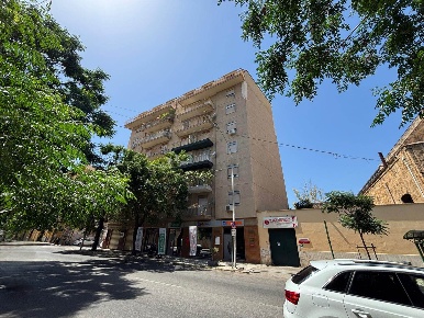 Foto Appartamento a Palermo Calatafimi Bassa - Indipendenza di 120 m²