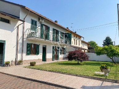 Foto Appartamento in Frazione San Pietro 15, Isola Sant'Antonio Capraglia