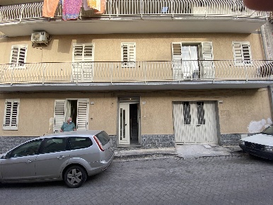 Foto Casa indipendente in Via Butera 54, Scordia di 224 m² con 8 locali