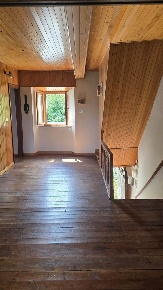 Foto Casa indipendente a Sestola di 105 m² con 7 locali in vendita