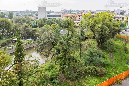 Foto Appartamento in via Passo Rolle  21, Milano Quartiere Feltre di 93 m²