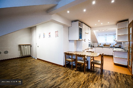 Foto Mansarde in via corridoni 6, Cusano Milanino di 73 m² con 2 locali