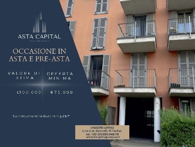 Foto Appartamento in Viale Pertini, Chieri Semicentro con 3 locali