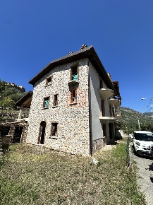 Foto Casale in Via Monticello Piccolo, Roccagorga Centro di 330 m²