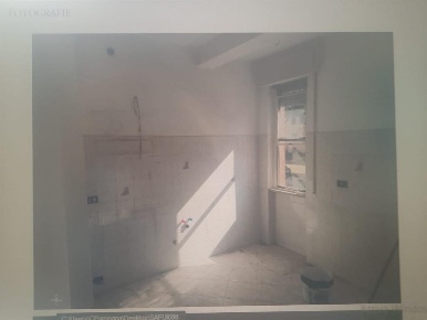 Foto Appartamento in Via Del Riposo, Livorno Pontino - Bastia di 92 m²