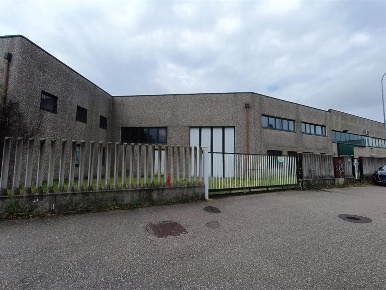 Foto Capannone industriale in lumiere, Sedriano Centro di 500 m² in vendita