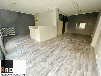 Foto Negozio in Felice Campi, Mantova Valletta Valsecchi di 205 m²