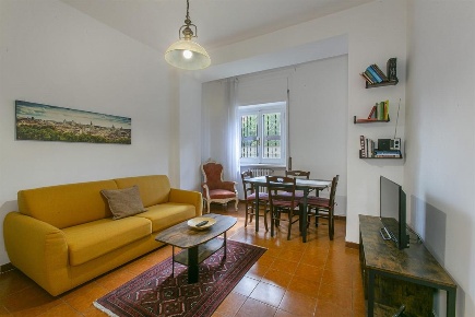 Foto Appartamento in Via dei Corsi, Roma San Lorenzo di 81 m² con 3 locali