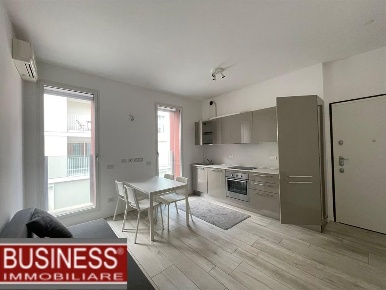 Foto Appartamento in Via Aleardo Aleardi, Milano Paolo Sarpi di 50 m²