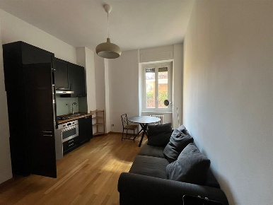 Foto Appartamento in viale g. d'annunzio, Milano Corso Genova di 45 m²