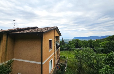 Foto Appartamento in SP23 683, Castelnuovo Magra di 108 m² con 5 locali