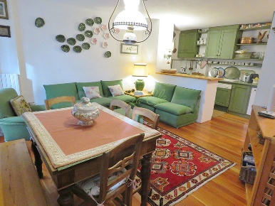 Foto Appartamento in Via Hermitage 2, Courmayeur di 100 m² con 4 locali