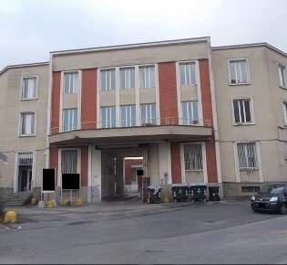 Foto Appartamento in Strada del Drosso 165, Torino di 163 m² con 6 locali