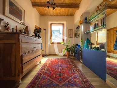 Foto Appartamento a Jesi Centro Storico di 142 m² con 4 locali in vendita