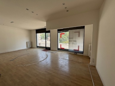 Foto Locale commerciale in Via Fratelli Ugoni 32/G, Brescia di 131 m²