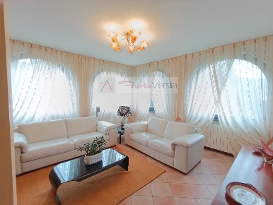 Foto Villa singola a Montignoso Marina Verde, Renella di 381 m² in vendita