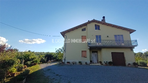 Foto Casa indipendente in via Abetone 7, Chianciano Terme di 209 m²