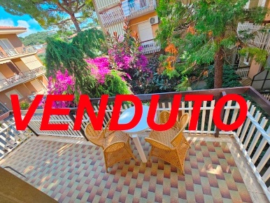 Foto Appartamento in via ca' rossa, Diano Marina Centro di 54 m² in vendita