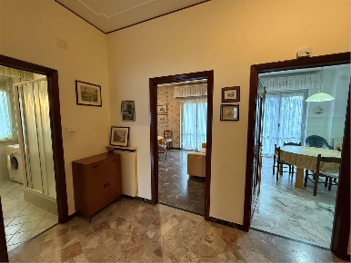 Foto Appartamento in Vico Nicei  3, Spotorno di 105 m² con 4 locali