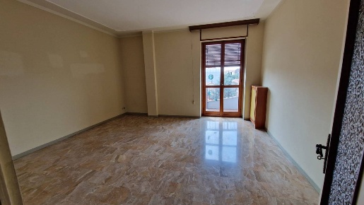 Foto Appartamento in via milazzo, Tortona Centro di 97 m² con 4 locali