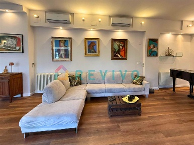 Foto Attico a Firenze Novoli di 115 m² con 6 locali in vendita