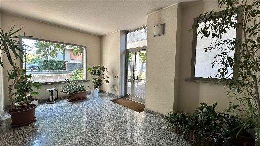 Foto Magazzino in Via Perini  19, Milano Quarto Oggiaro di 57 m² in vendita