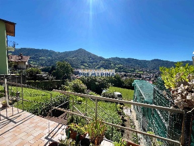 Foto Appartamento in Via San Rocco 7, Gandino Centro di 43 m² con 2 locali
