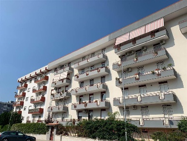 Foto Appartamento a Bari Japigia di 136 m² con 5 locali in vendita