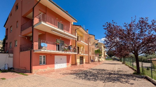 Foto Villa a schiera in via Piane 115, Bucchianico Centro di 140 m²
