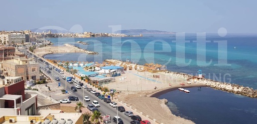 Foto Appartamento in Via Nino Bixio 110, Trapani Centro di 110 m²