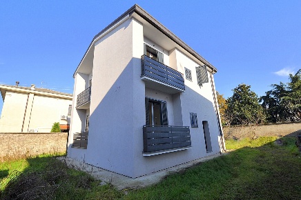 Foto Villa singola in villoresi, Inveruno Centro di 170 m² con 5 locali