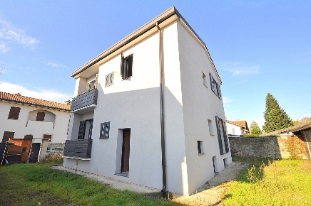 Foto Villa singola in villoresi, Inveruno Centro di 170 m² con 5 locali