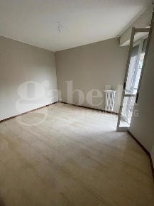 Foto Appartamento in Via Lorenzo Valla 25, Milano Chiesa Rossa di 65 m²