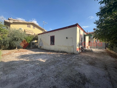 Foto Casa indipendente in Via Carlo Cattaneo 7, Guidonia Montecelio