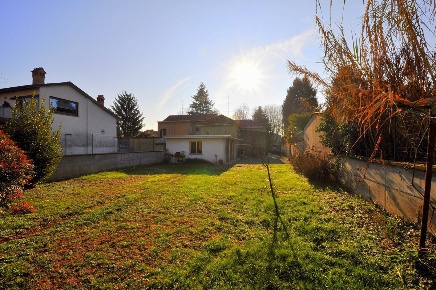 Foto Villa unifamiliare a Mesero di 135 m² con 3 locali in vendita