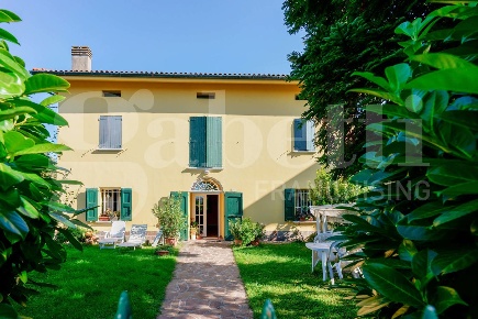 Foto Casa indipendente a Castel Maggiore Progresso di 253 m² con 7 locali