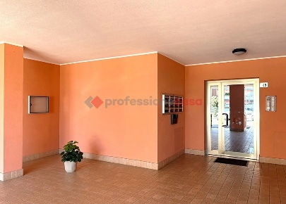 Foto Appartamento in Via Marsica 49, Aprilia Semicentro di 90 m² in vendita