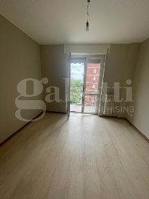 Foto Appartamento in Via Lorenzo Valla 25, Milano Chiesa Rossa di 85 m²
