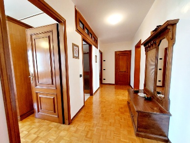 Foto Casa indipendente a Mussolente Casoni con 6 locali in vendita