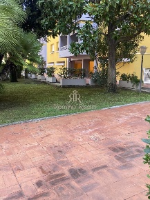 Foto Appartamento a Livorno Calzabigi di 121 m² con 3 locali in vendita
