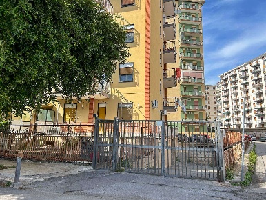 Foto Appartamento a Palermo Montegrappa di 111 m² con 4 locali in vendita